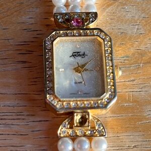 Vintage Faberge Women’s Watch Pearls & Rhinestones Gold Tone LCF500-2035-139